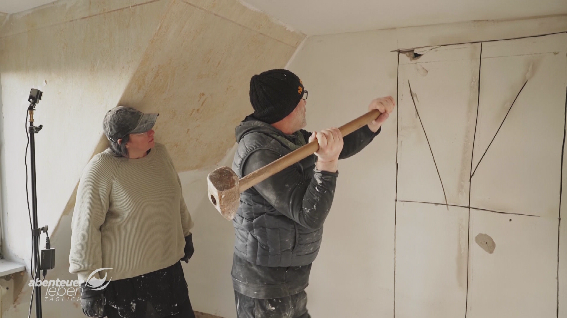 Traumhaus oder Albtraum? Hausbesitzer-Neulinge wagen die Altbau-Renovierung