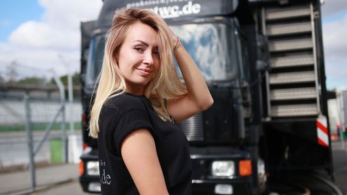 Trucker Babes - 400 PS in Frauenhand Trucker Babes - 400 PS in Frauenhand Folge 10: Episode 10