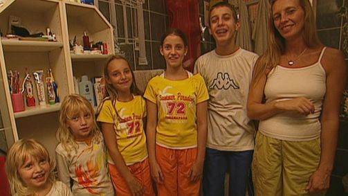 We are Family! So lebt Deutschland. We are Family! So lebt Deutschland. Folge 11: Mama und die Fünferbande