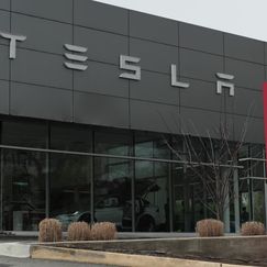 Musks 56-Milliarden-Dollar-Paket gültig