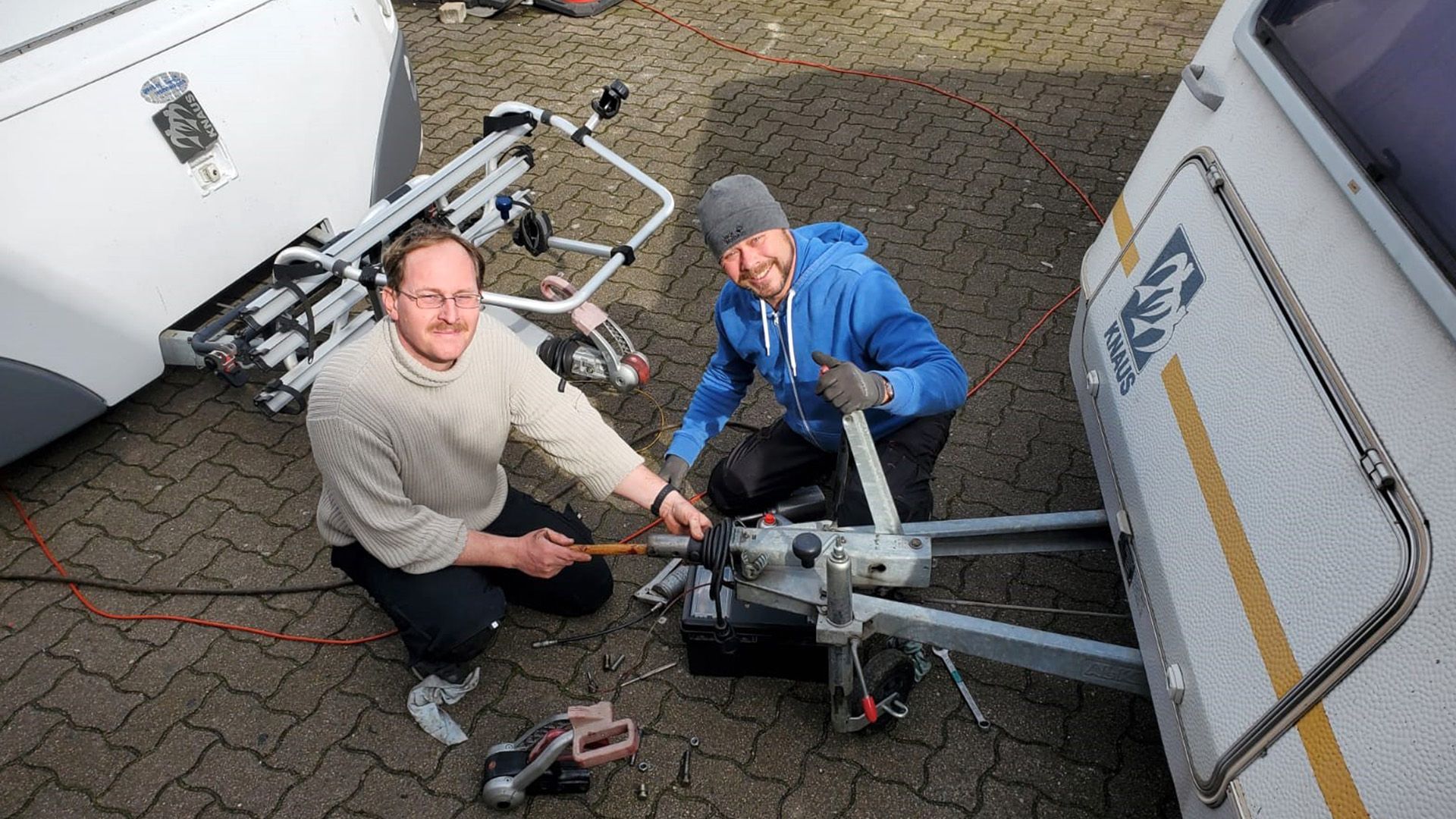 Wohnwagen ohne Schlüssel: Campingschrauber Hannover