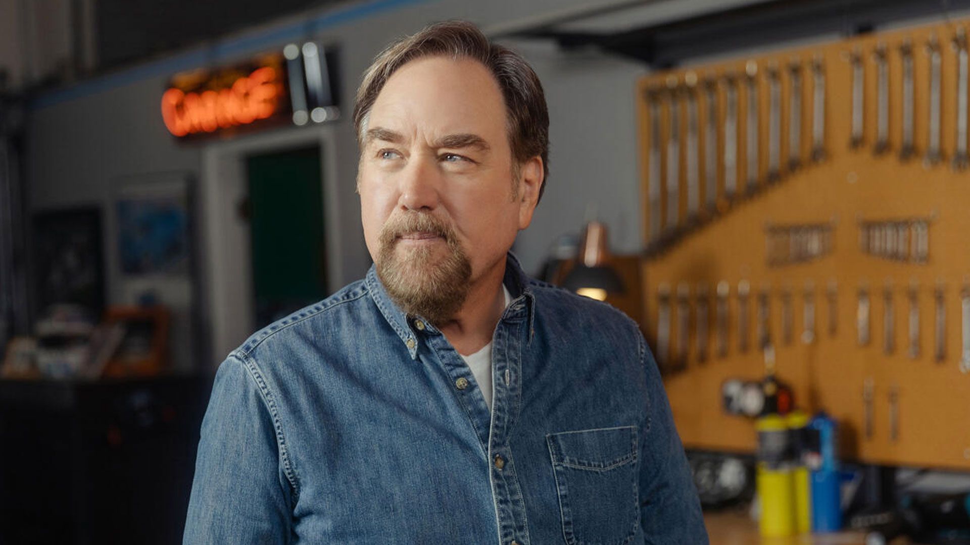 Verzahnt, verschlossen, verbunden