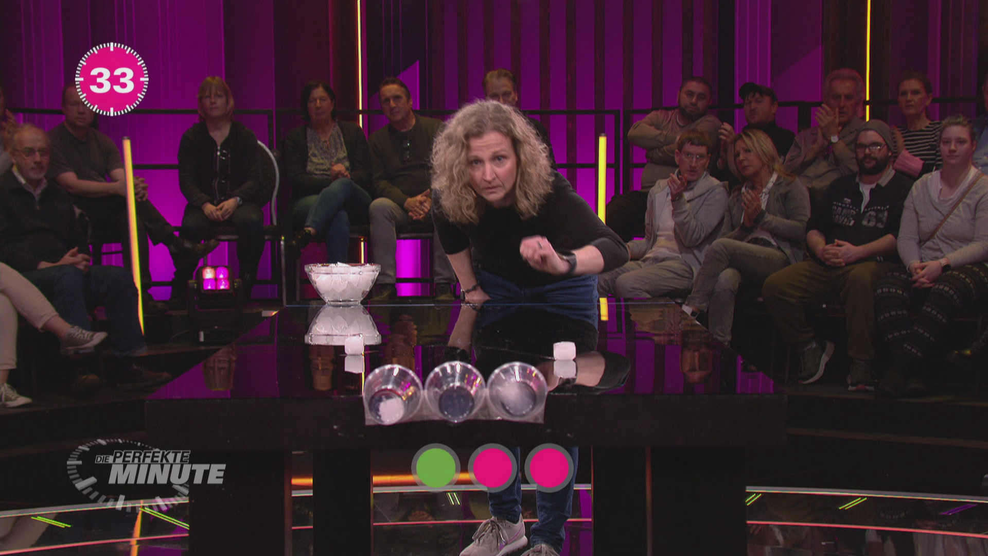 Die perfekte Minute - JANINE UND KERSTIN