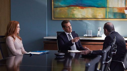 SUITS SUITS 07 Folge 2: Eingeschüchtert