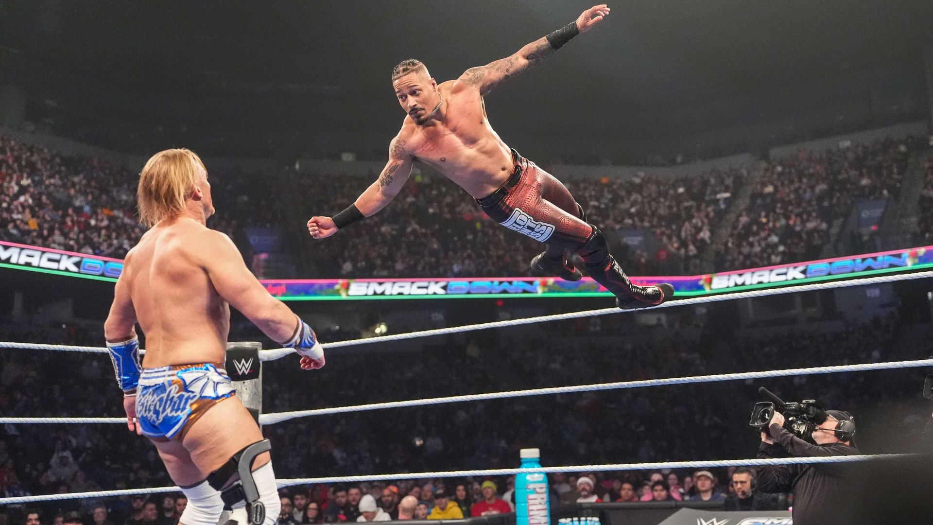 Carmelo Hayes kämpft gegen Ilja Dragunov um den United States Title