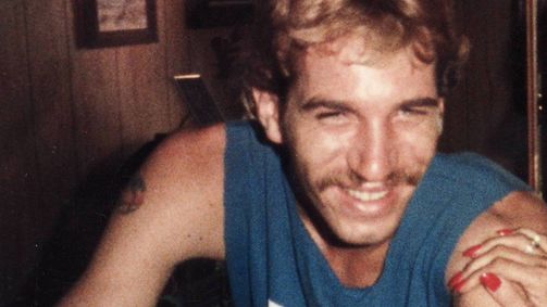 Verscharrt & vergraben - Mord verjährt nicht Verscharrt & vergraben - Mord verjährt nicht Folge 2: Knochenfund auf der Hühnerfarm