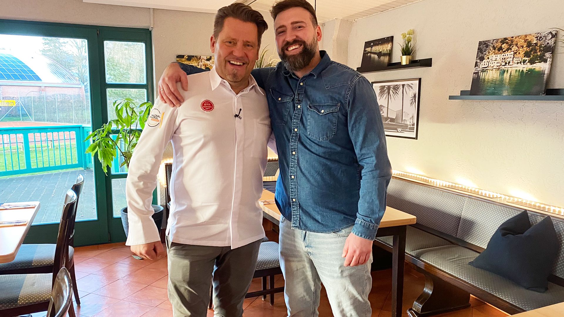 Schlägt das WaBene auch außerhalb vom Tennisplatz Asse?