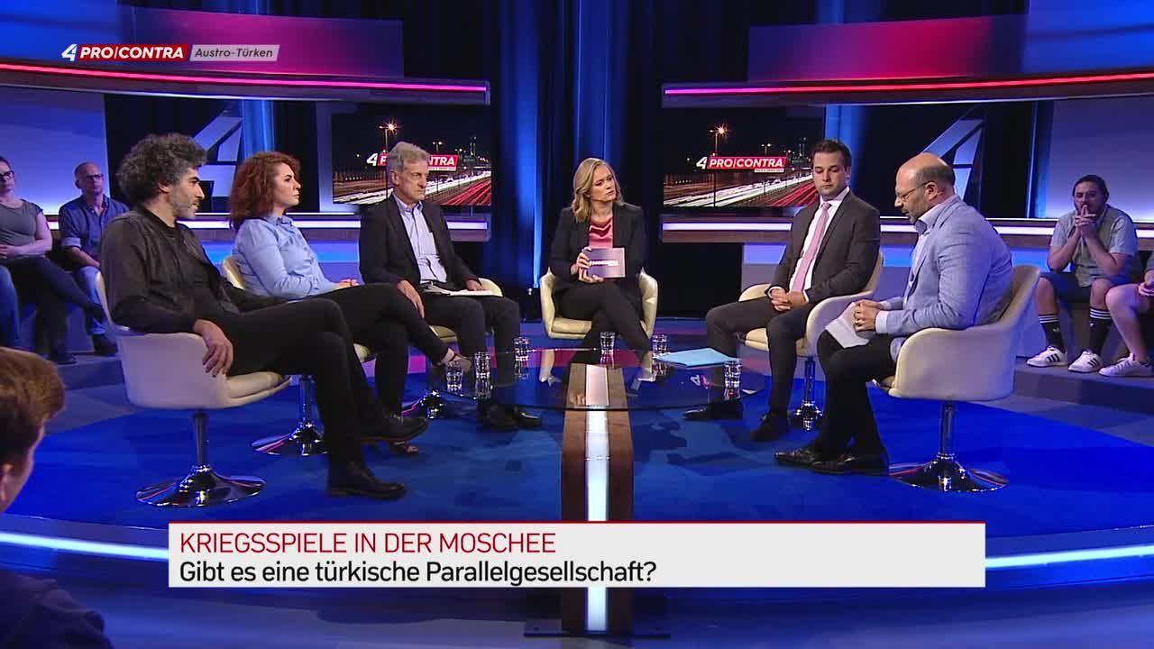 Kriegsspiele in der Moschee – Gibt es eine türkische Parallelgesellschaft? 