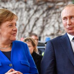 Merkels Memoiren "Freiheit": Das berichtet sie über Trump, Putin und Schröder