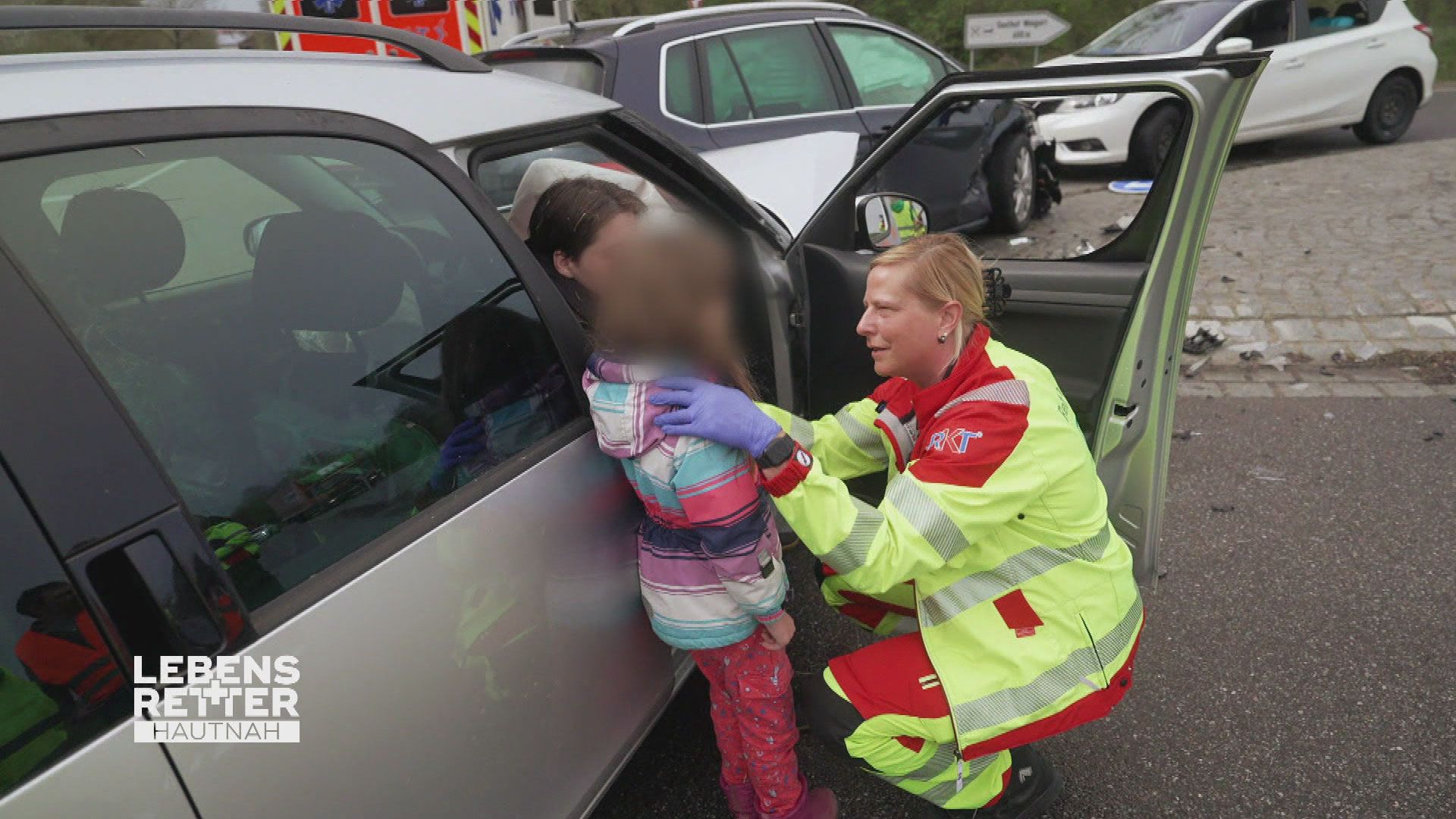 Einsatzgebiet Regensburg: Großeinsatz bei einem Verkehrsunfall mit Kind