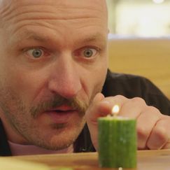 Zu tief, zu heiß? So zündest zu Kerzen sicher an!