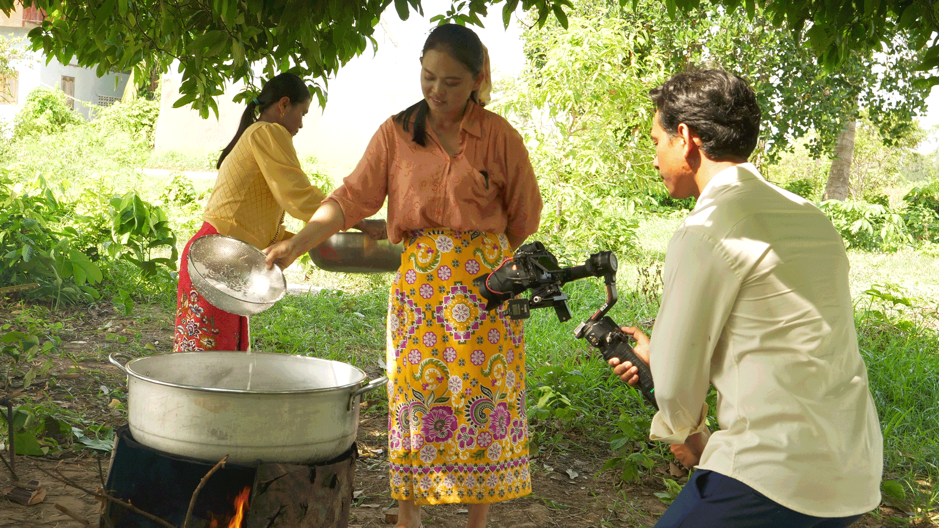 Das Socialmedia-Koch-Dorf in Kambodscha