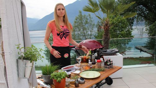 Die Promi Griller Die Promi Griller Folge 9: Jennifer Ann Gerber vs. Florian Brücklmeier