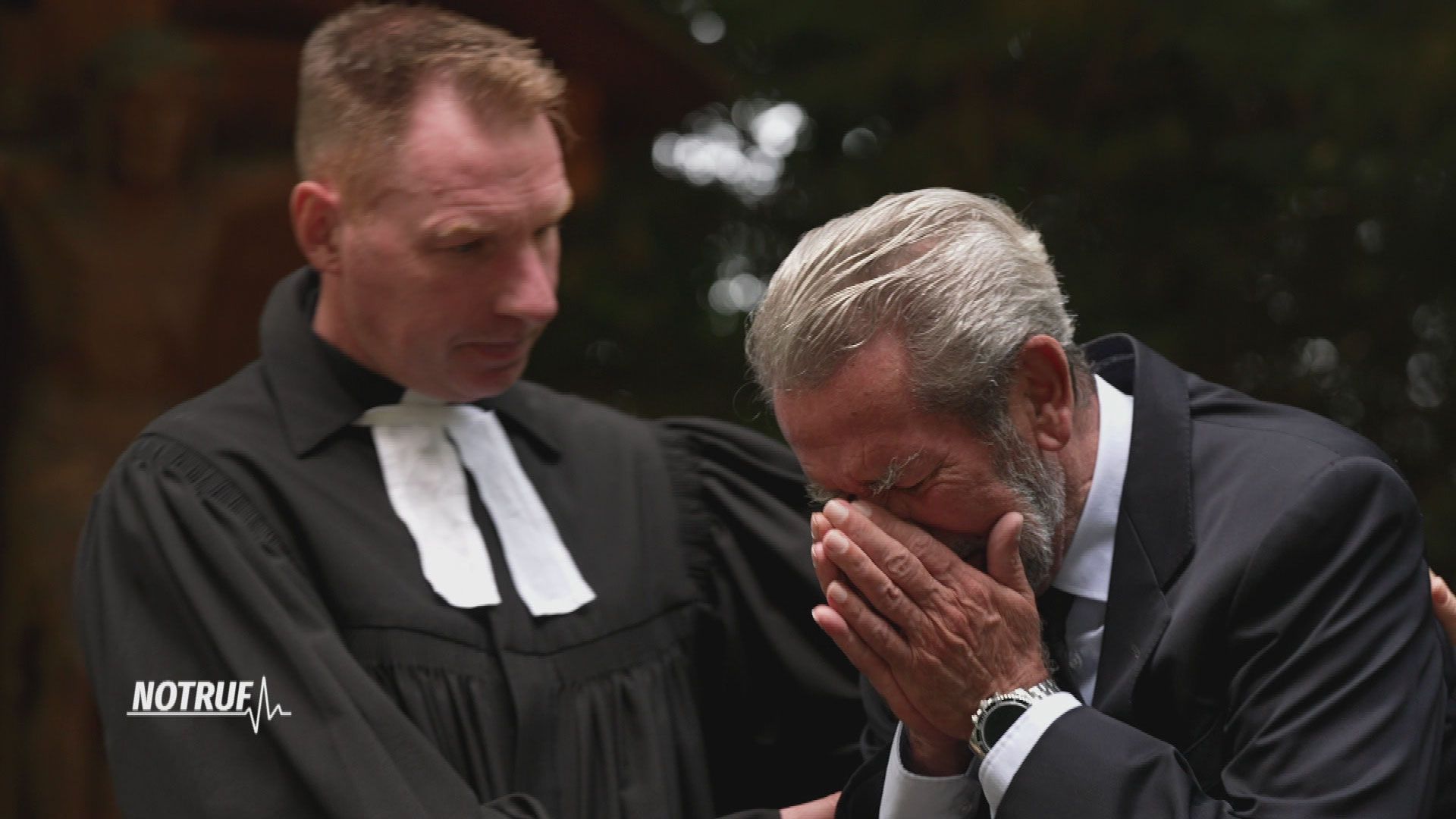 Reanimation auf dem Friedhof