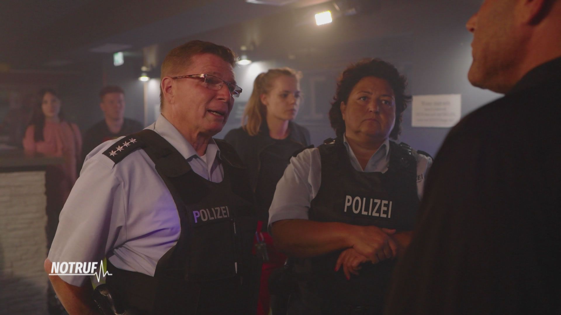 Aggressiver Barbesitzer blockiert Einsatz