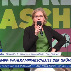 Hochwasser: Gewessler sauer auf ÖVP und SPÖ