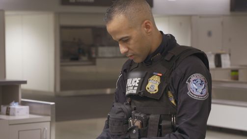 Border Patrol USA - Einsatz an der Grenze Border Patrol USA - Einsatz an der Grenze Folge 19: Kanadische Vierbeiner