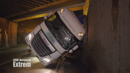 LKW-Bergung extrem LKW-Bergung extrem Folge 10: Fatale Brücke