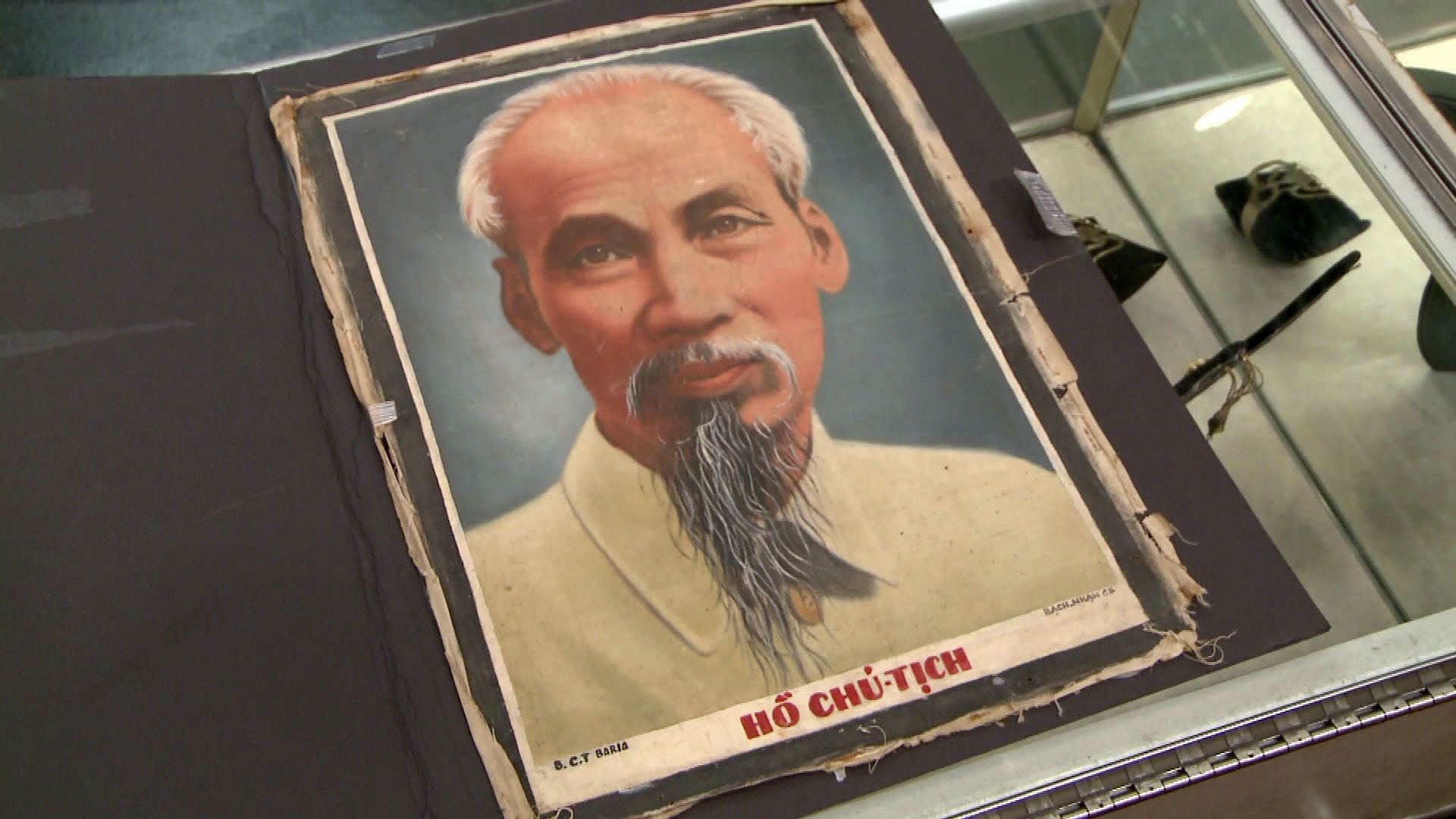 Ho! Ho! Ho Chi Minh!
