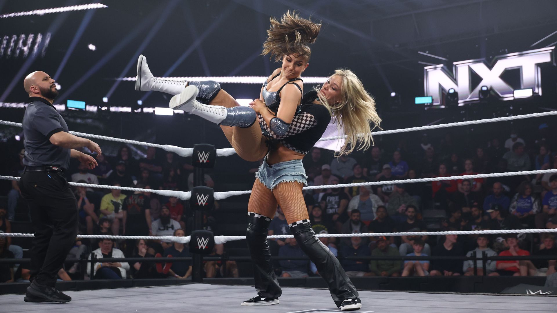 Chaotisches Match: Sol Ruca und Zaria vs. Kendal Grey und Wren Sinclair!