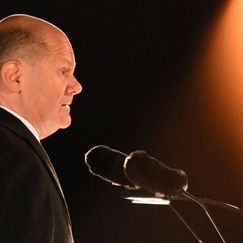 Scholz appelliert bei Abschied an Merz