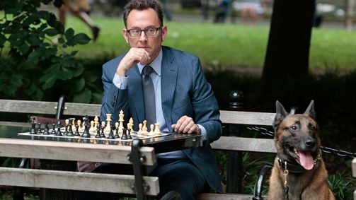 Person of Interest Person of Interest Folge 1: ... und die im Lichte sieht man nicht