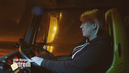 LKW-Bergung extrem LKW-Bergung extrem Folge 15: Ein Golfplatz unter Wasser