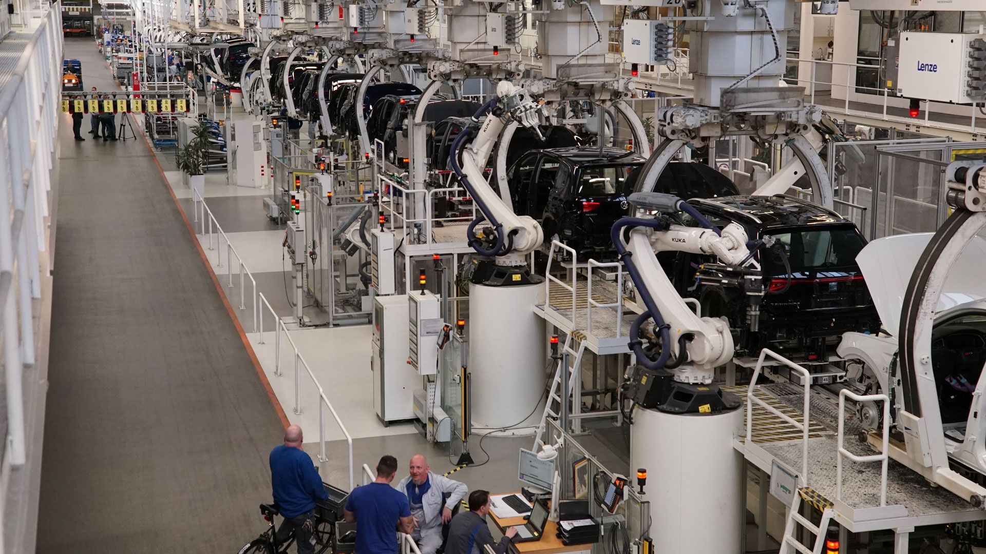 Die gigantische VW-Autofabrik