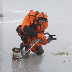Eistipps im Winter: Sicherheit auf gefrorenen Seen