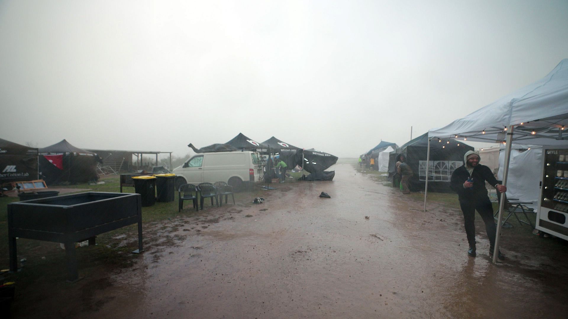 Dunkle Wolken über dem Last Soul