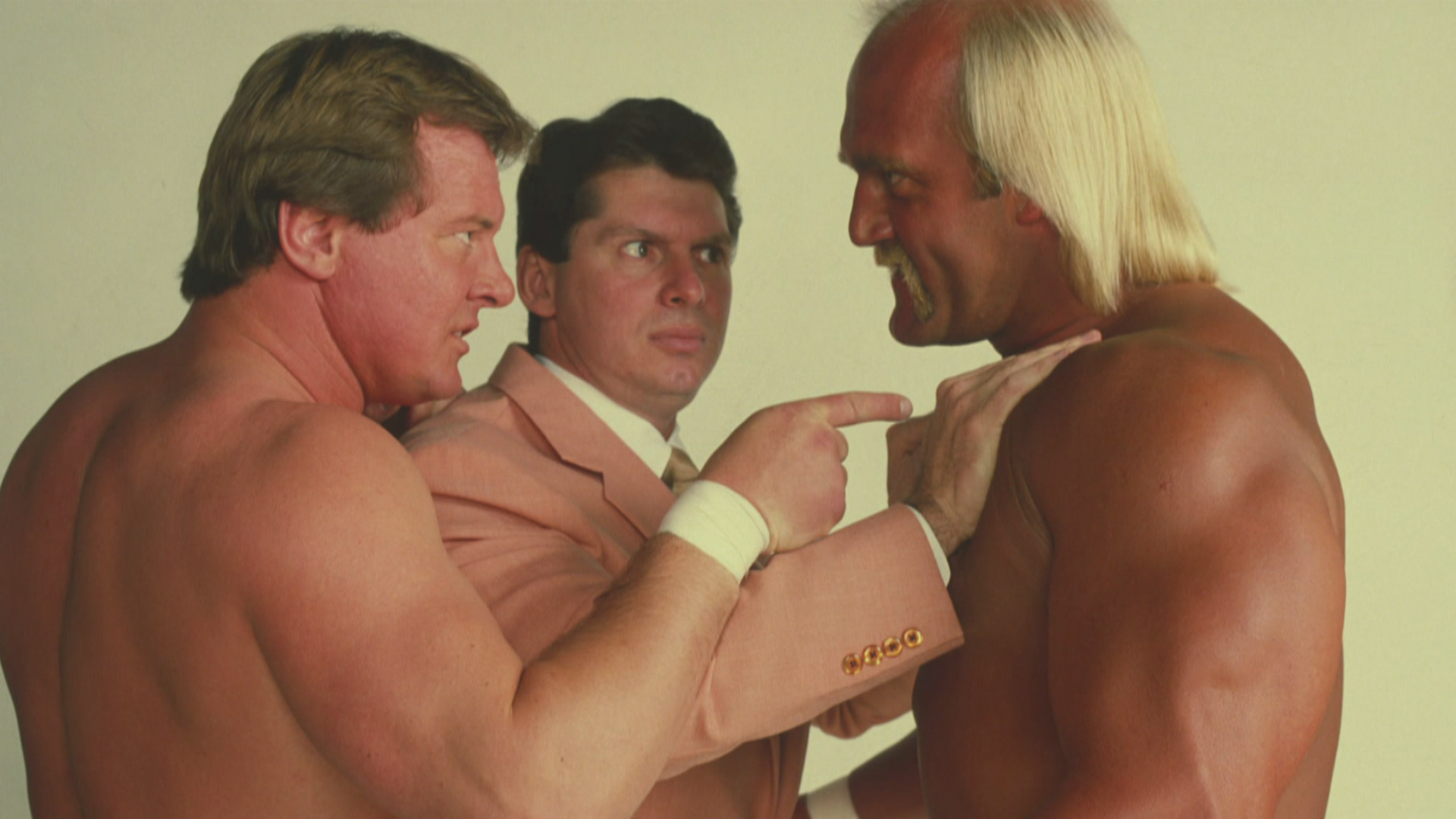 Hulk Hogan vs. Rowdy Roddy Piper