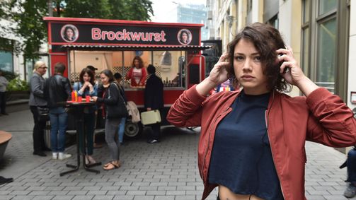 Alles oder Nichts Alles oder Nichts Folge 10: Die Neumanns vs. Jenni