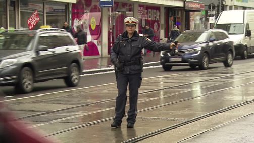 Wachzimmer Ottakring Wachzimmer Ottakring - Staffel 4 Folge 3: Staffel 4 Folge 3: Handgreifliche Auseinandersetzung