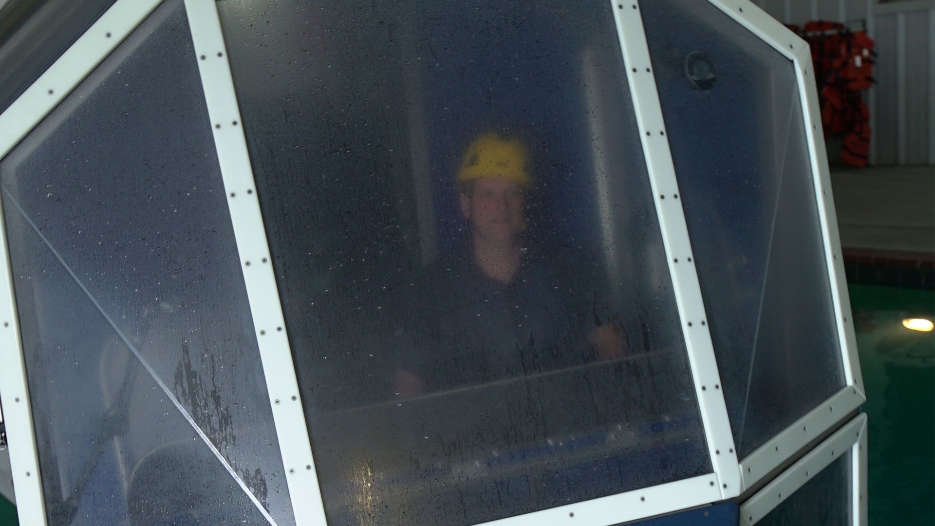 Eingesperrt im Wasser