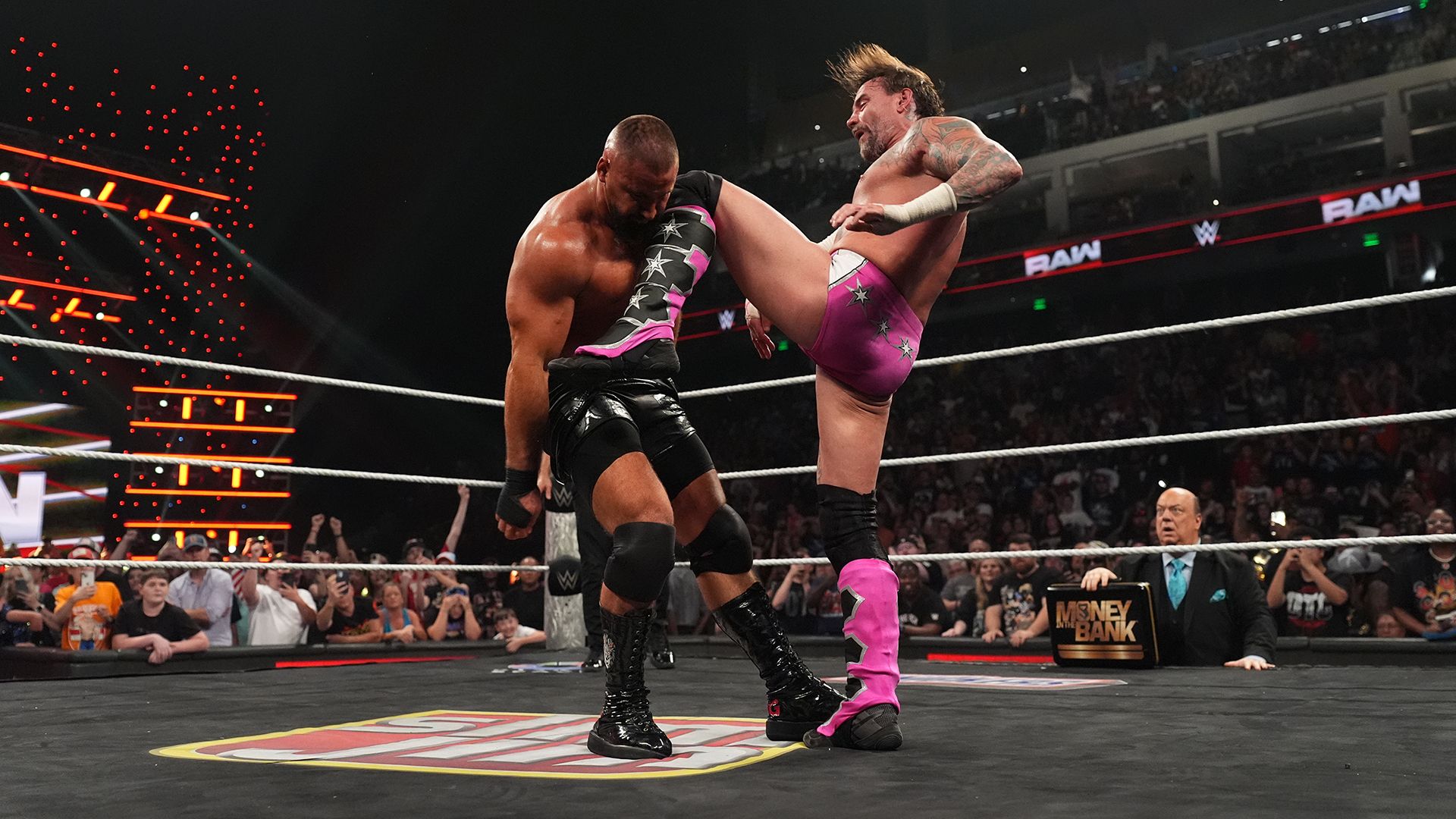 CM Punks erbitterter Kampf gegen Bron Breakker im Gauntlet Match