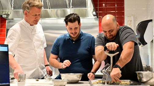 In Teufels Küche mit Gordon Ramsay (US) In Teufels Küche mit Gordon Ramsay (US) Folge 1: Familienzwist und Ekelalarm