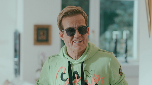 Schloss Goldbach - Promis viel zu nah Schloss Goldbach - Promis viel zu nah Folge 4: Schloss Goldbach - Fitness mit Dieter Bohlen