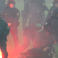 Pyro und Schlägerei bei Wiener Derby