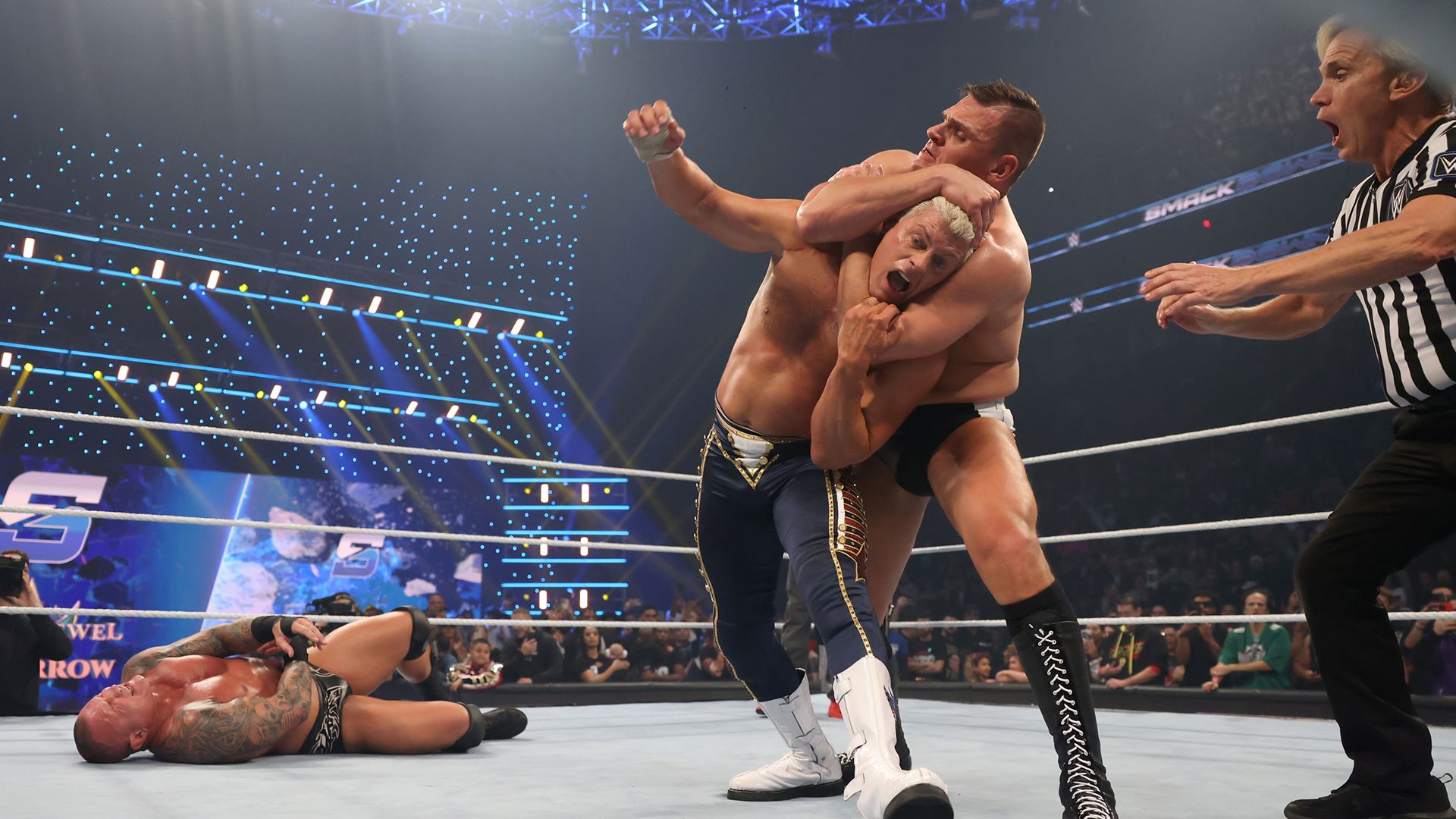 Spannendes Tag Team Match zwischen Cody Rhodes, Randy Orton und Imperium