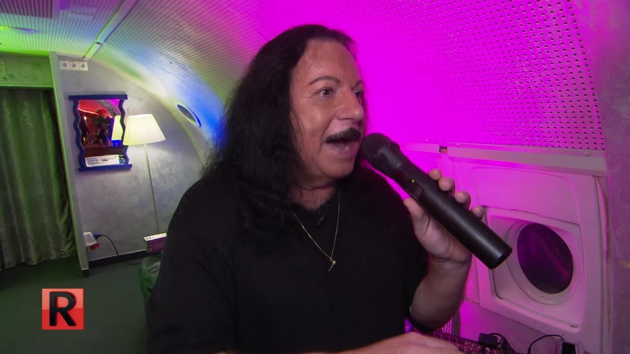 ATV Die Reportage - Alleinunterhalter