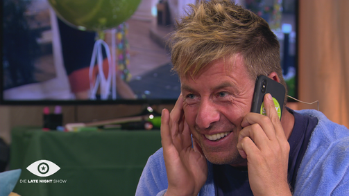 Promi Big Brother - Die Late Night Show Promi Big Brother - Die Late Night Show Folge 14: Hat Almklausi Joey absichtlich gewinnen lassen?