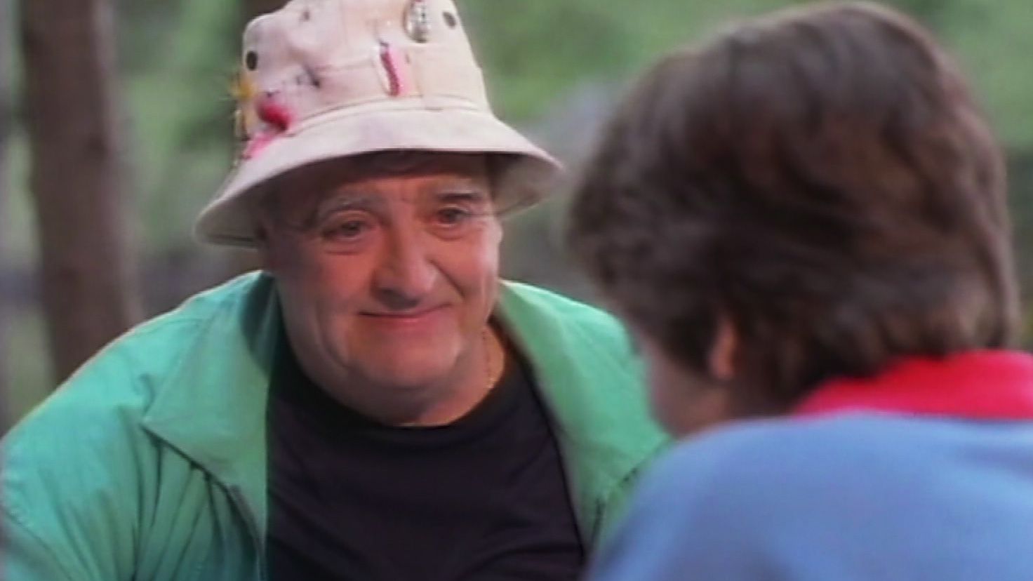 Zwischen den Stühlen