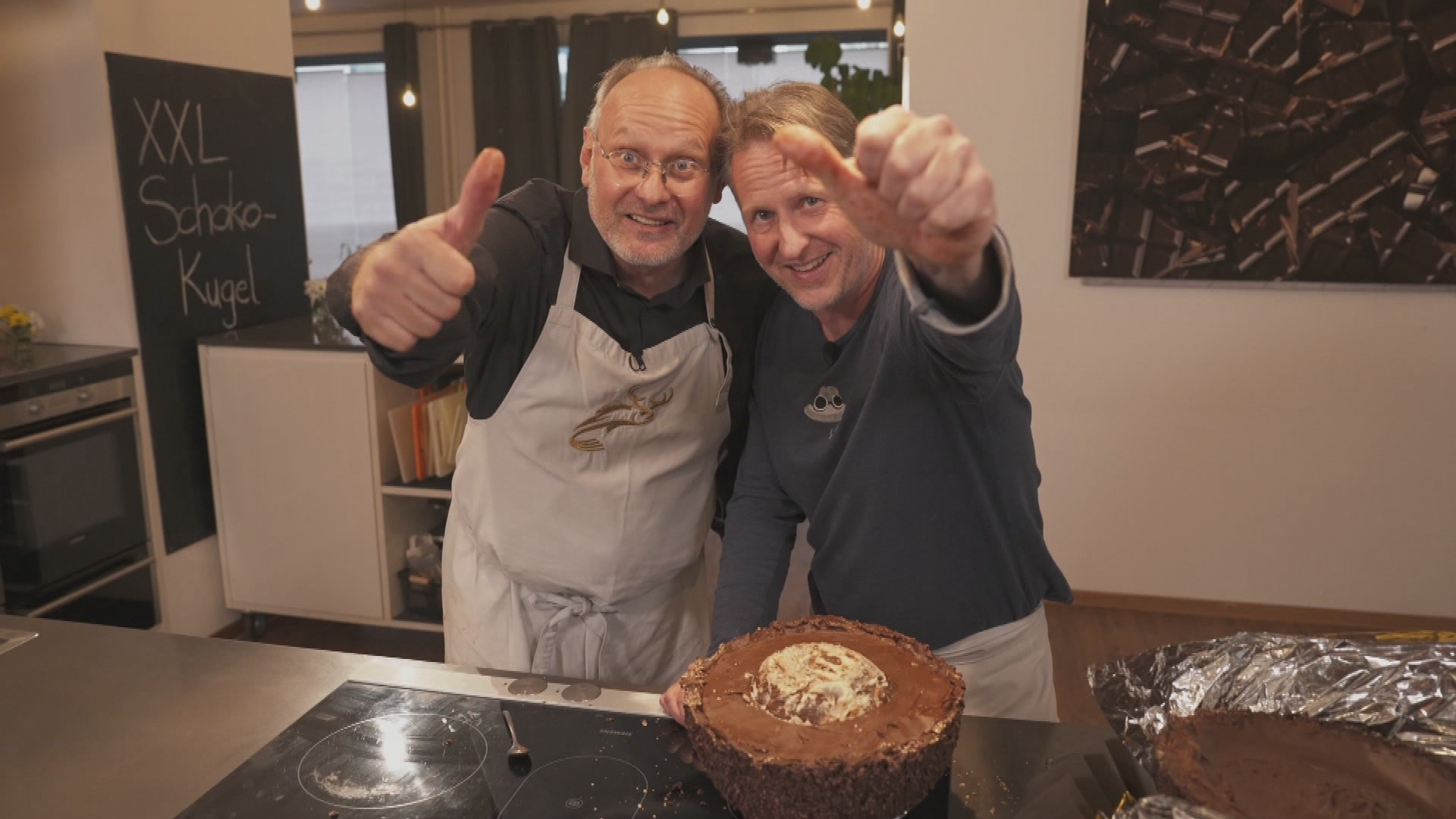 XXL Schokokugel: Bayerns Koch-Helden stellen sich der süßen Herausforderung