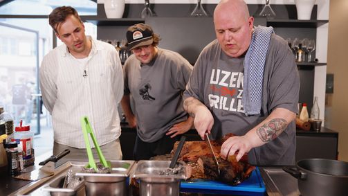 DINNER DUELL Dinner Duell - 02. Staffel Folge 2: Bernds feuriges BBQ-Spektakel