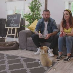 Leichte Sprache: André Vogt freut sich auf seine neuen Welpen-Schüler