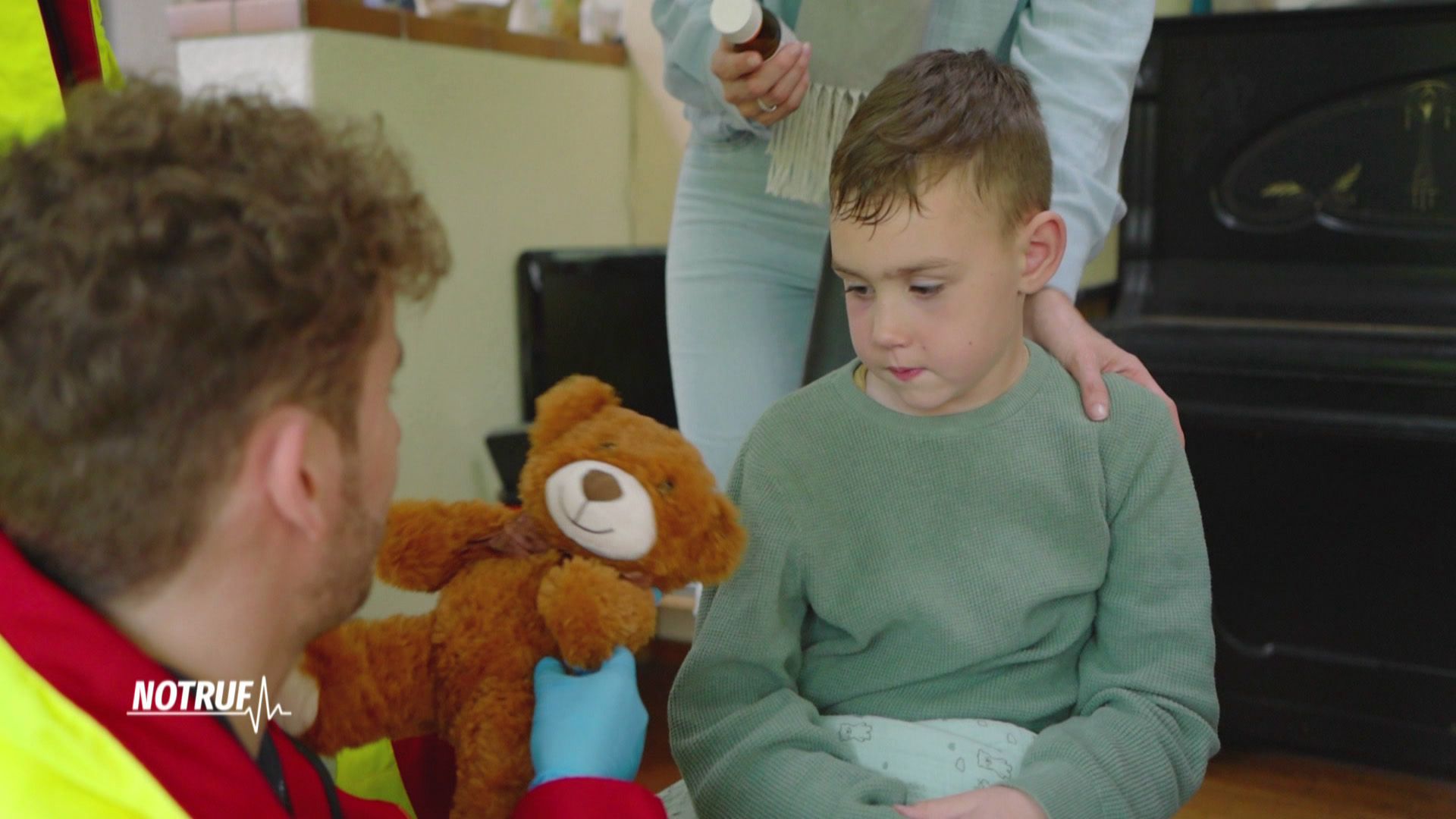 Kleiner Patient, großer Teddy