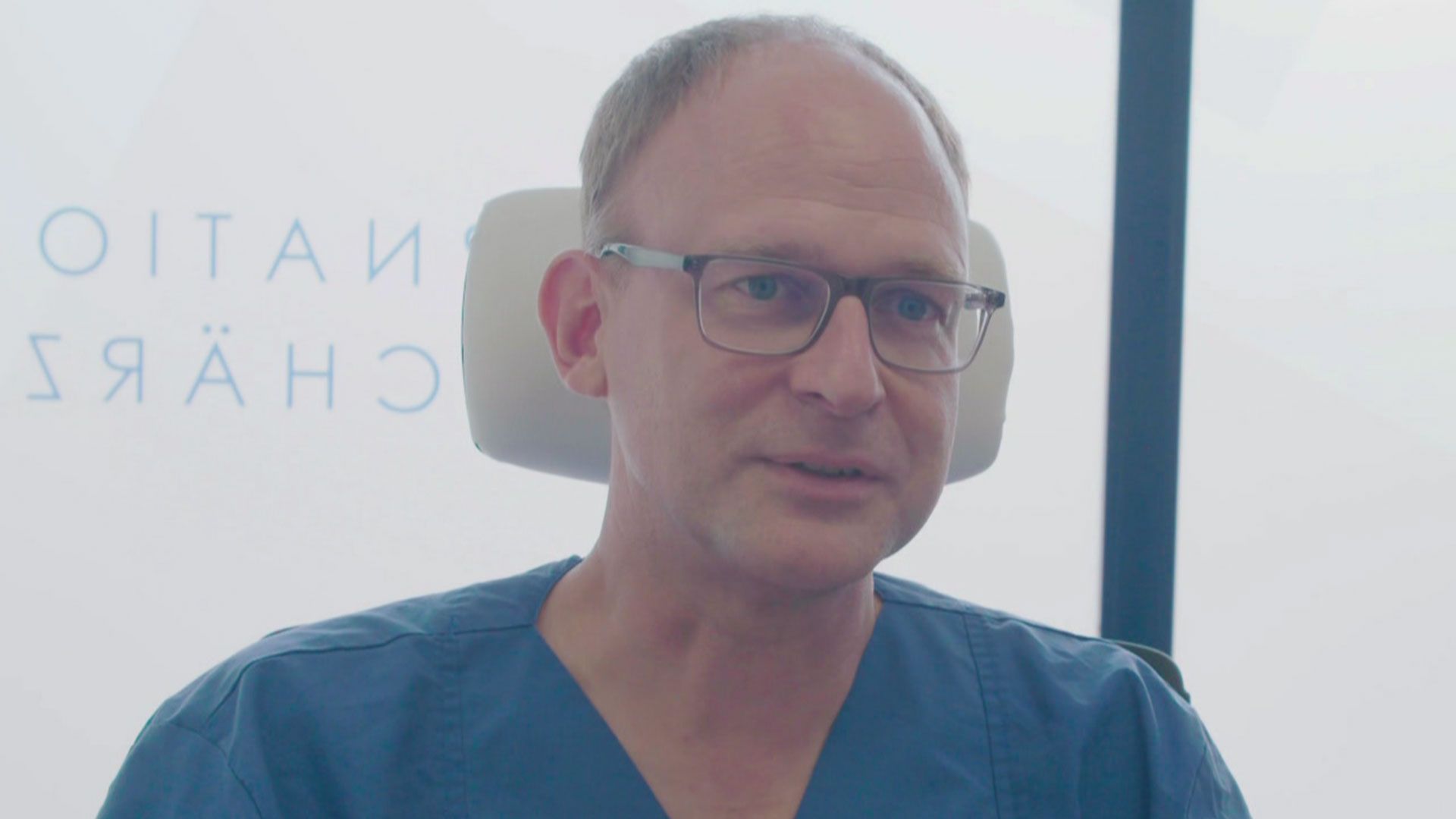 Marbella: Magenbeschwerden und -spiegelung