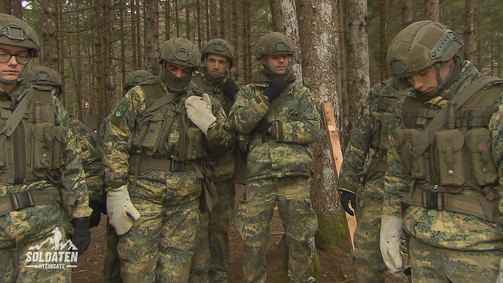 Soldaten im Einsatz SOLDATEN IM EINSATZ - 01. STAFFEL Folge 2: Der schweißtreibende Barett-Marsch