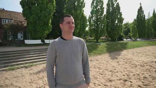 Julia Leischik sucht: Bitte melde dich Julia Leischik sucht: Bitte melde dich Folge 13: Verschollen: René ist auf der Suche nach seinem leiblichen Vater