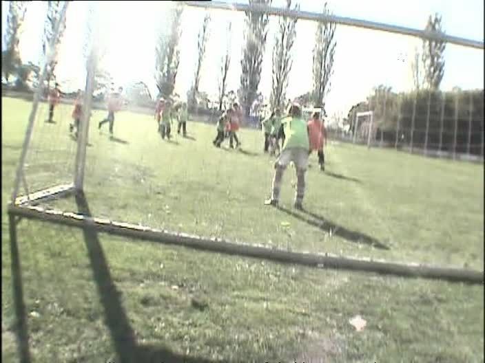 Attentat am Fußball-Stadion